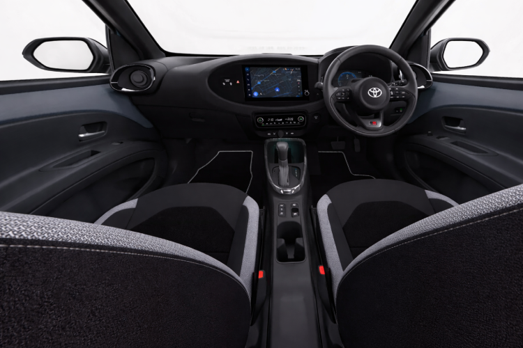 original_TO009648_3.png - 5 Door 1.5 Hybrid Gr Sport Auto