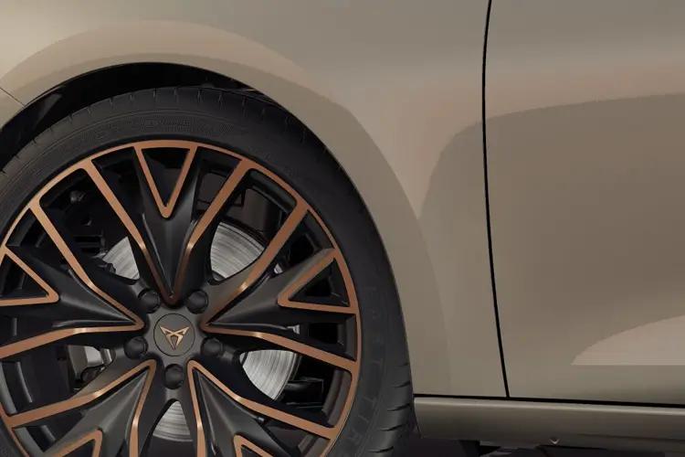 leon-estate-cule-26a.jpg - Estate 1.5 E-hybrid 204ps Shadow Edition Dsg