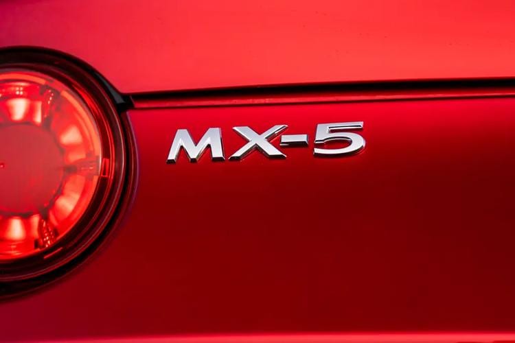 mx-5-rf-mamr-24.jpg - Skyactiv-g 2.0 184ps Exclusive-line