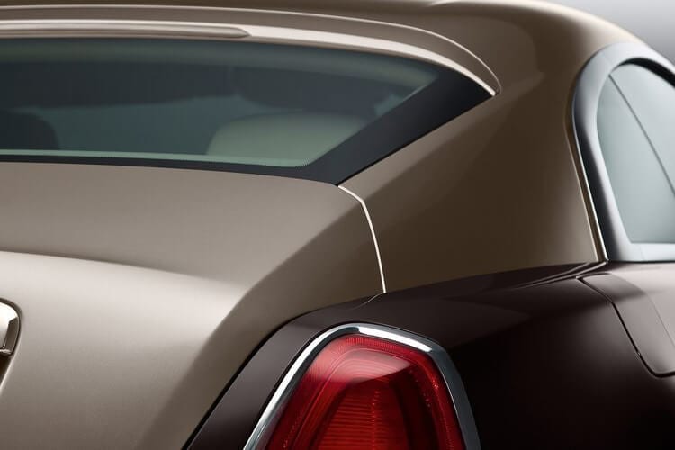 wraith-rrwh-22.jpg - 2 Door Coupe 6.6 Black Badge Auto