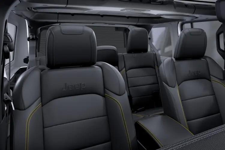 wrangler-4-door-jewr-25.jpg - 4 Door 2.0 Gme 272hp Sahara Auto