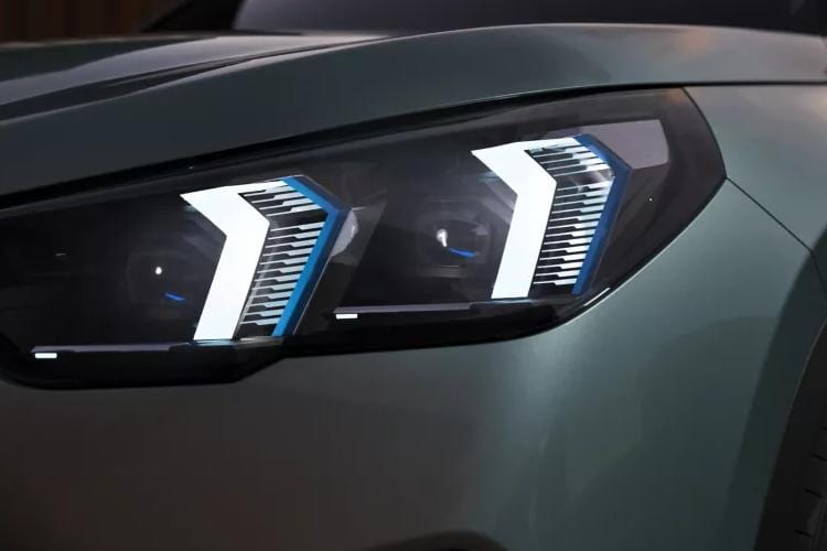 x2-bmxy-25.jpg - X2 Sdrive20i M Sport Auto