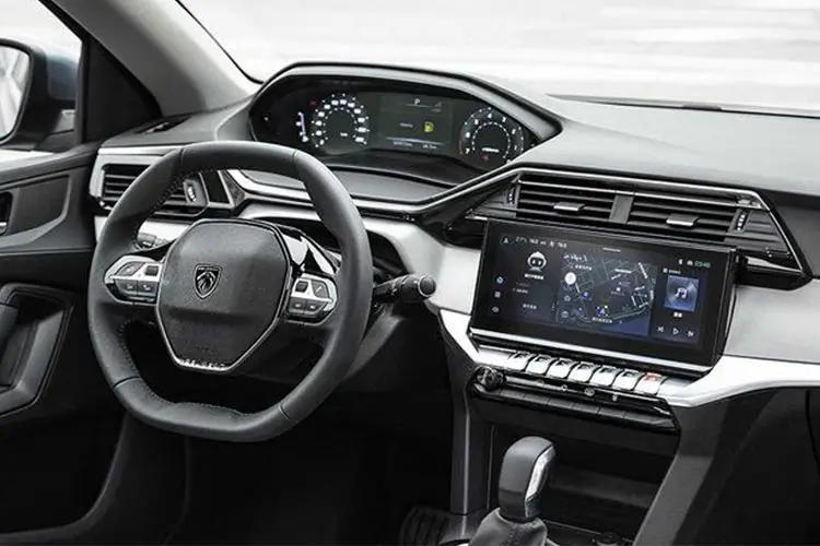 e-408-fastback-pe4e-25.jpg - 408 Fastback 210 58kwh Allure Auto