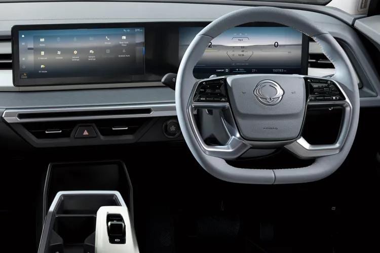 torres-kgte-24.jpg - 5 Door Estate 152kw K40 73kwh Auto