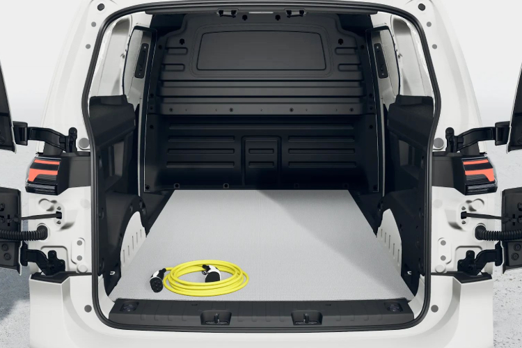original_VW026428_4.jpg - 210kw 79kwh Commerce Auto
