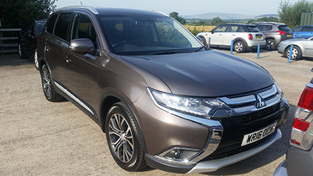 Mitsubishi Outlander GX-3 Review Header