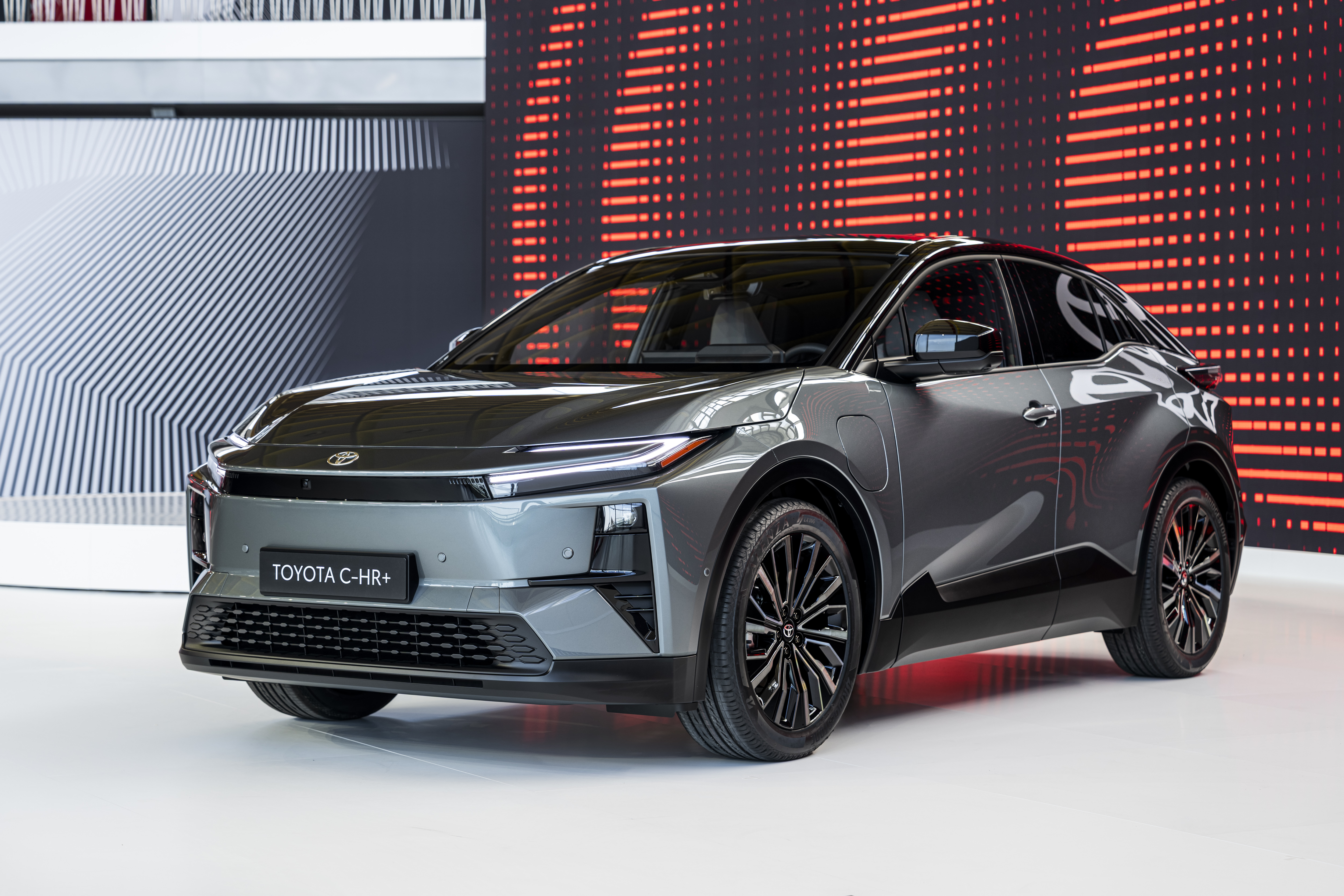Toyota C-HR+