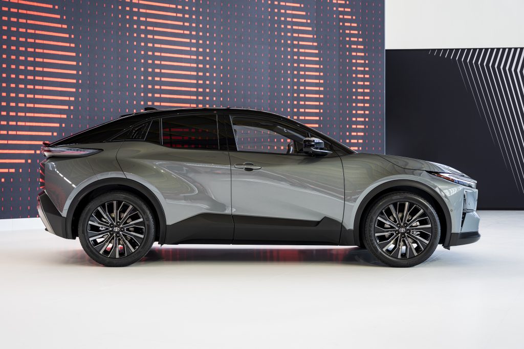 Toyota C-HR+